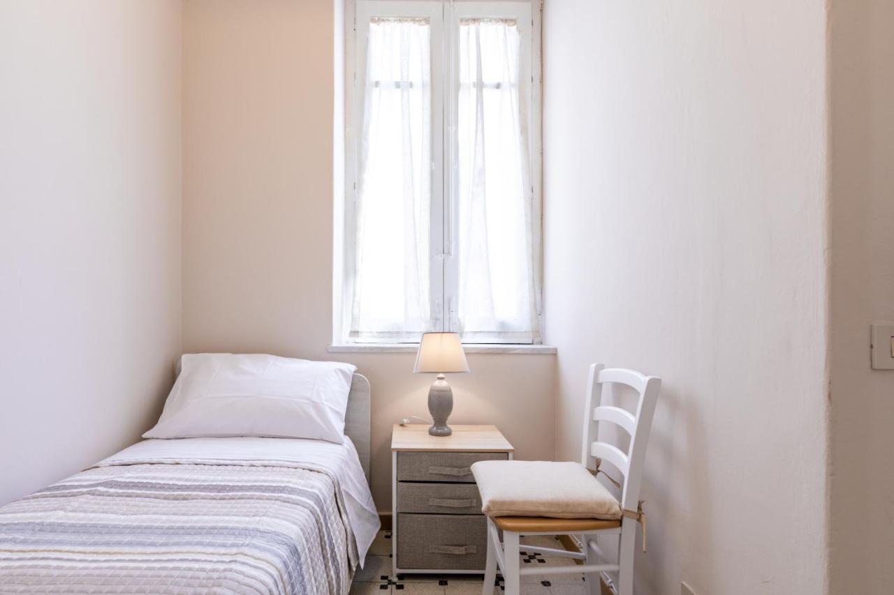 Stazione Notarbartolo Bright & Cozy Apartment Palermo Exterior photo